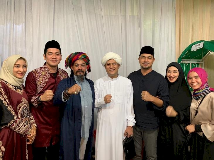 Gus Anom Hibahkan Keuntungan Lagu Siti Khadijah untuk Dakwah