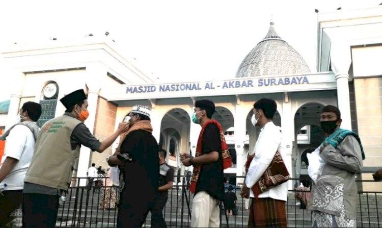 Salat Id di Masjid Al Akbar Surabaya, Ahmad Zayadi: Kurban Miliki Dua Nilai 