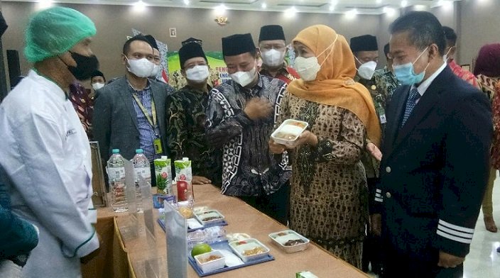 Gubernur Khofifah: Embarkasi Surabaya Siap Berikan Layanan Terbaik Sambut Tamu Allah