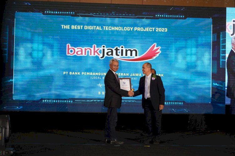 Bank Jatim Raih 3 Penghargaan Bidang Teknologi