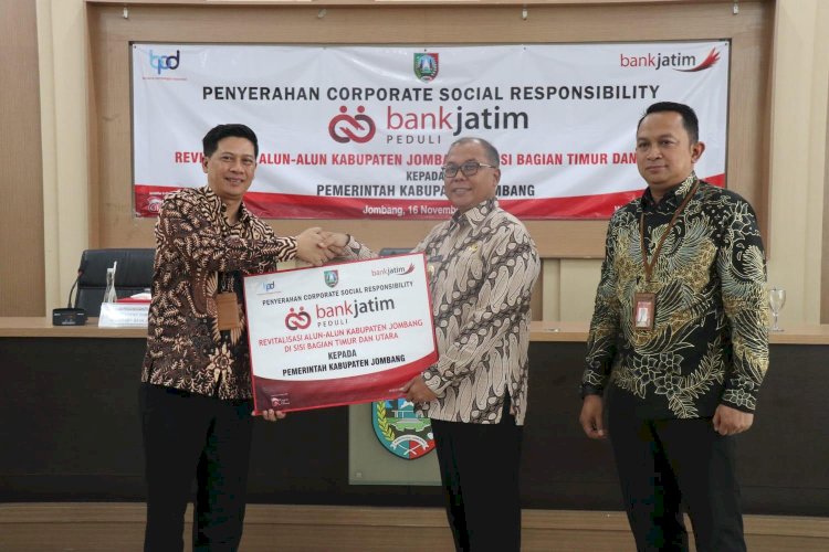 Bank Jatim Revitalisasi Alun-Alun Jombang