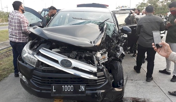 Kabiro Humas Jatim Pastikan Rombongan Gubernur Khofifah Tidak Terlibat Kecelakaan di Jalan Tol