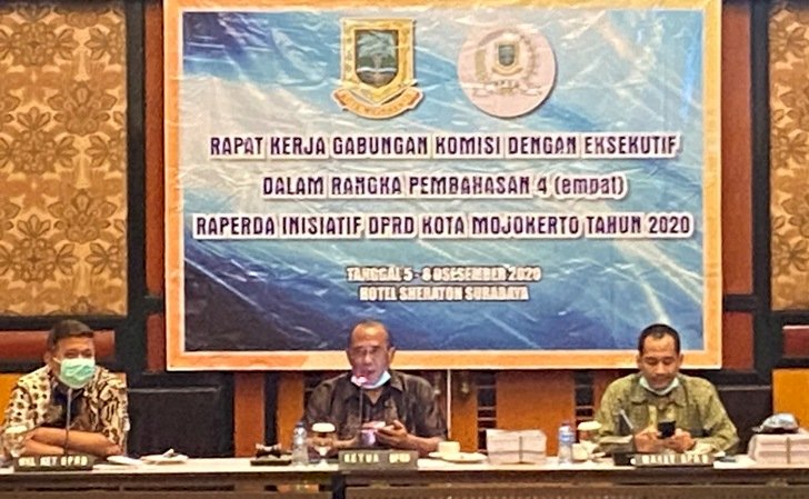 DPRD Kota Mojokerto Tuntaskan Pembahasan 4 Raperda