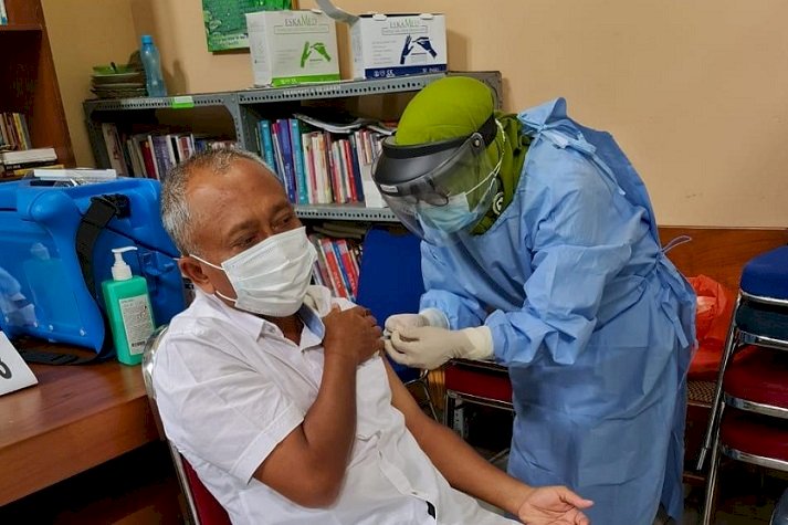 Vaksinasi Tahap Dua di Tuban, Miyadi: Ini Bagian Ihtiar, Jangan Takut Divaksin