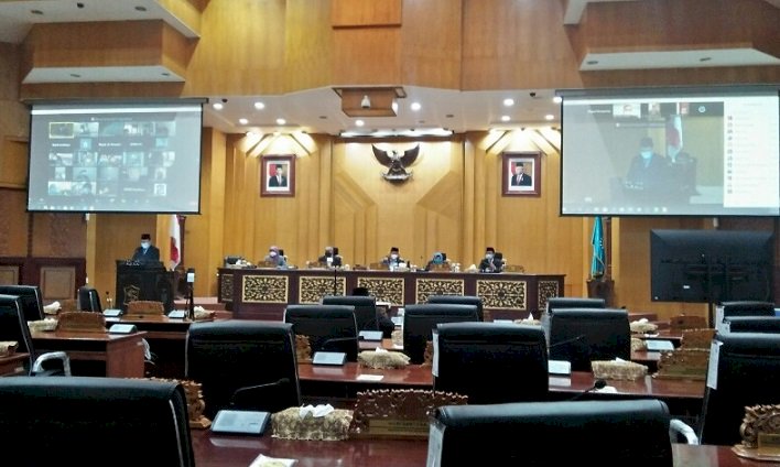 KPU Tetapkan Eri Cahyadi-Armuji Paslon Terpilih, DPRD Suarabaya Usulkan Pengangkatan ke Mendagri