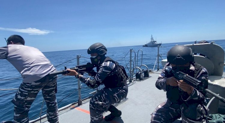 TNI AL Gelar Latihan Tempur Di Laut Sulawesi