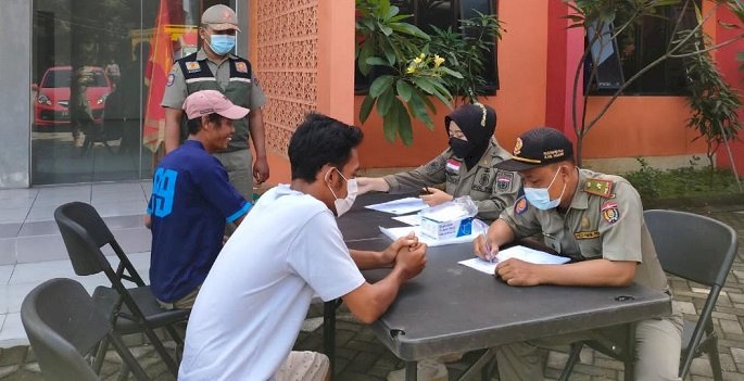 Razia Prokes di Tengah Kota Ngawi, Belasan  Pengendara Terjaring Operasi Yustisi