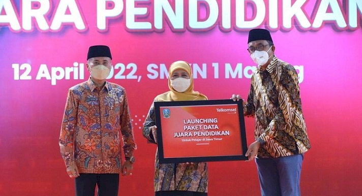 Pertama di Indonesia, Khofifah  Luncurkan Paket Data Juara Pendidikan, Ada  4 Poin Prioritas Utama