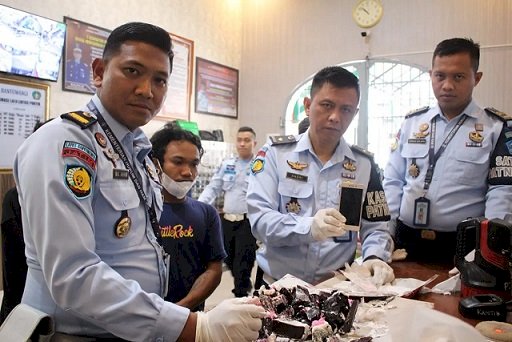 Petugas Lapas Gagalkan Penyelundupan Hp dalam Kue Tart