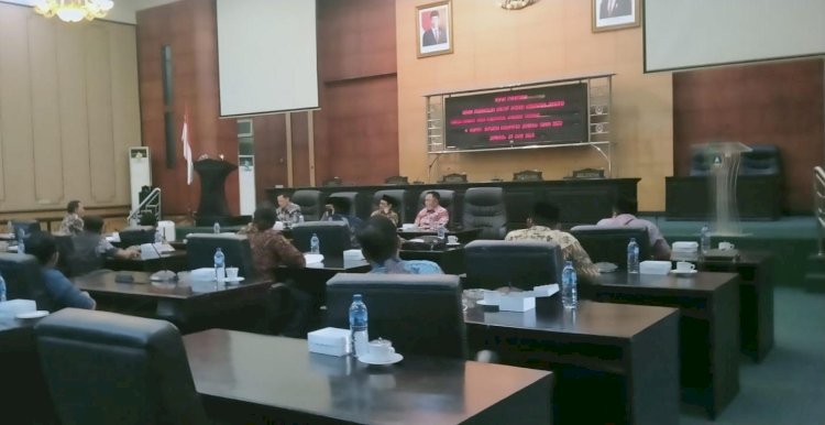 Paripurna DPRD Jombang, Bupati Sampaikan Jawaban 4 Raperda