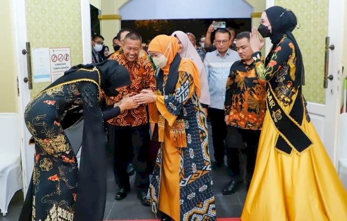 Misi Dagang Khofifah ke  Banda Aceh,  Kenali Produk Unggulan, Silaturahmi dengan Masyarakat Kelahiran Jatim