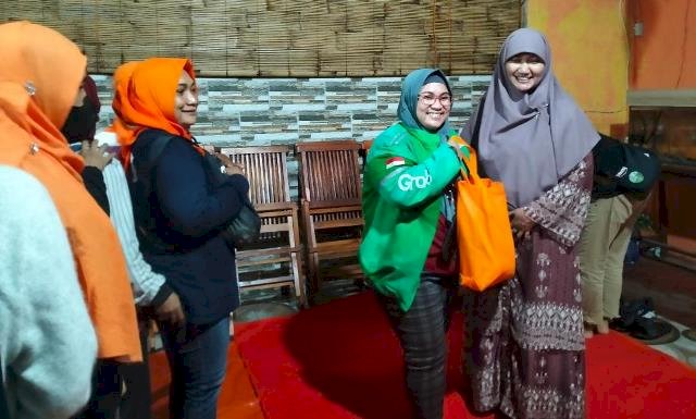 Lilik Hendarwati Berdayakan Komunitas Ojol Speed di Surabaya