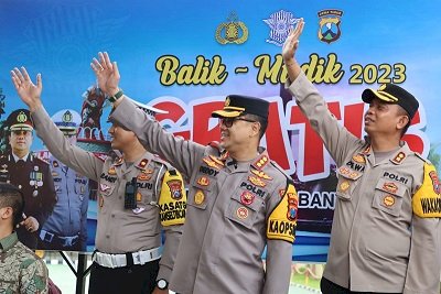 Kapolresta Banyuwangi Lepas 5 Bus Balik Mudik Gratis, Tujuan Malang dan Surabaya